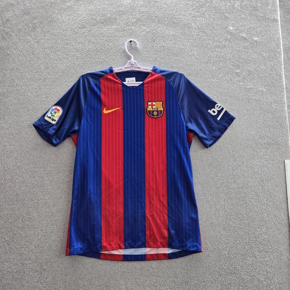 FC Barcelona Men Jersey M Blue Embroidered Nike Striped 2016 Logo READ